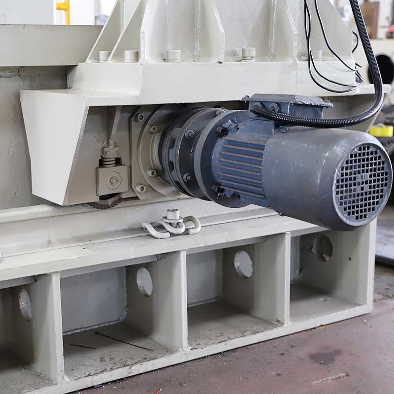 100噸龍門(mén)液壓機(jī)細(xì)節(jié) 100噸龍門(mén)液壓機(jī)細(xì)節(jié)