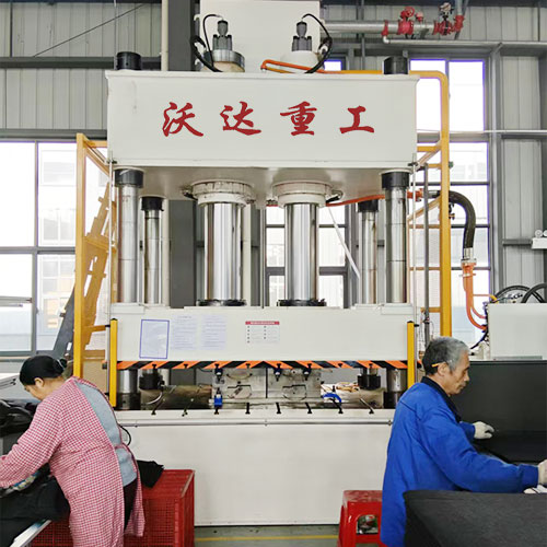 630噸熱壓汽車除霜通風管成型液壓機