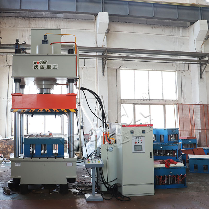 無機復合電纜溝蓋板生產設備