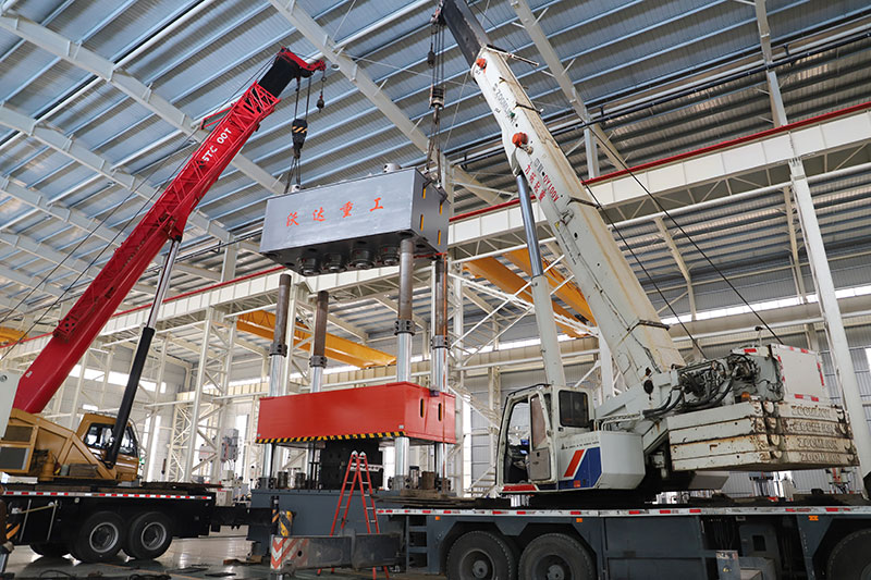 2500噸液壓機 2500噸液壓機