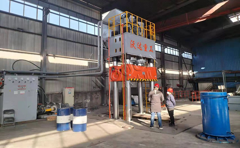 坩堝液壓機(jī) 坩堝液壓機(jī)