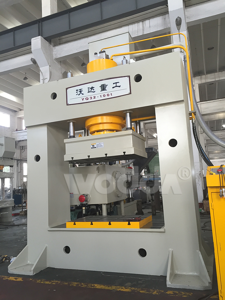 龍門液壓機(jī) 龍門液壓機(jī)