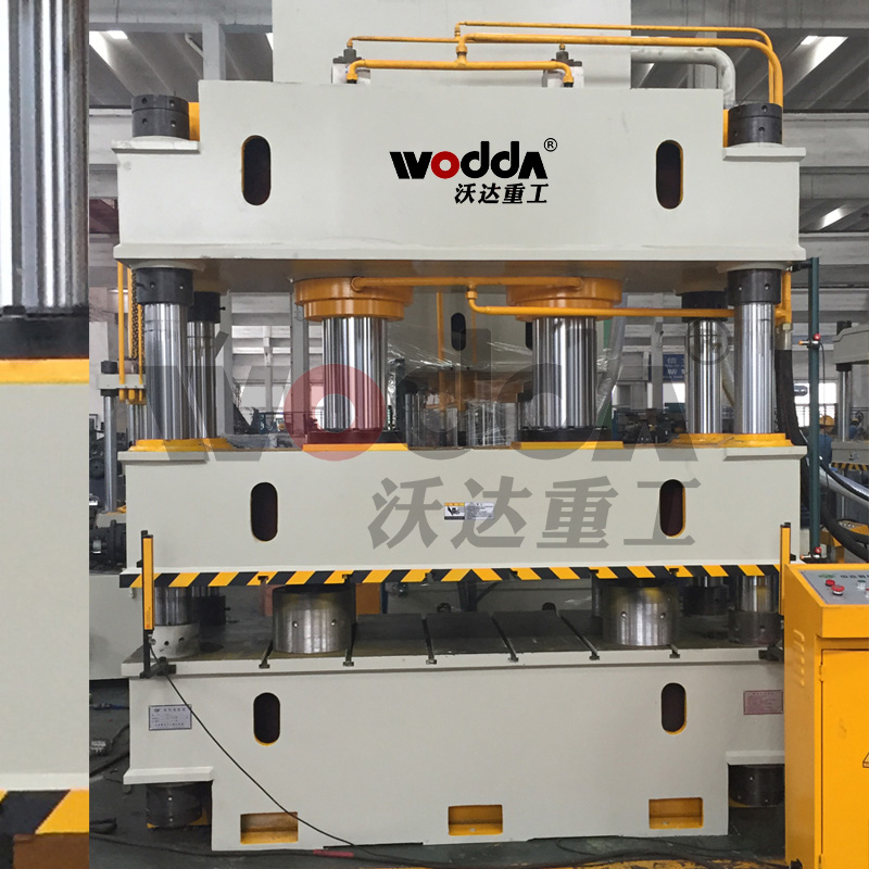 315噸汽車(chē)內(nèi)飾件成型機(jī) 315噸汽車(chē)內(nèi)飾件成型機(jī)