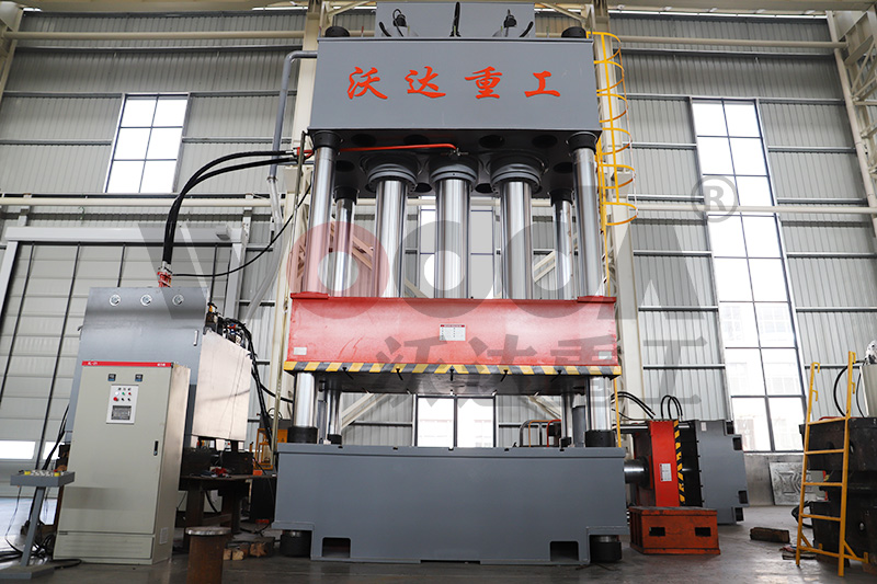 四柱液壓機(jī) 四柱液壓機(jī)