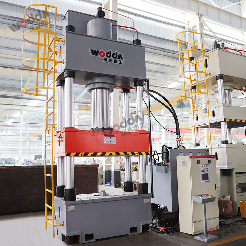 500噸拉伸液壓機(jī) 500噸拉伸液壓機(jī)