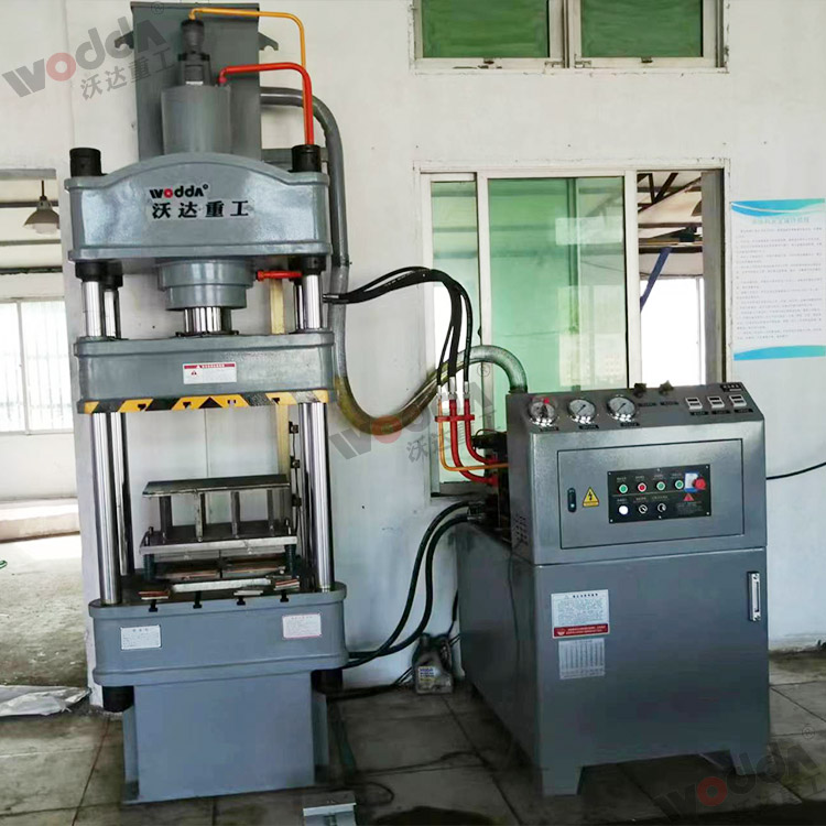 100噸壓電器開關線排液壓機.jpg 100噸壓電器開關線排液壓機.jpg