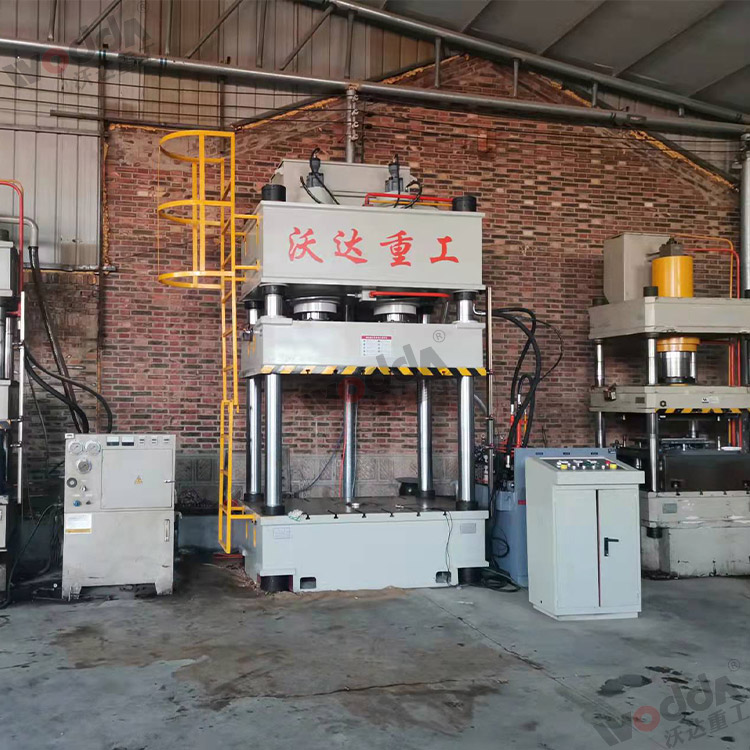 400噸漏糞板成型液壓機 400噸漏糞板成型液壓機