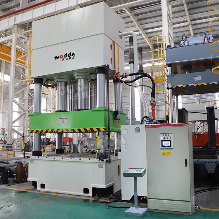 1000噸塑料托盤成型液壓機(jī).jpg 1000噸塑料托盤成型液壓機(jī).jpg