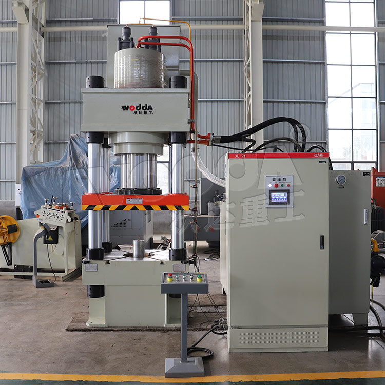 500噸熱模鍛液壓機(jī) 500噸熱模鍛液壓機(jī)