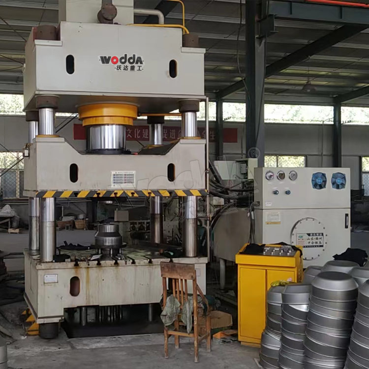 500噸不銹鋼封頭液壓機 500噸不銹鋼封頭液壓機