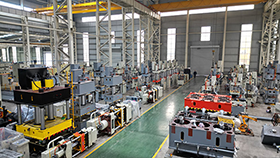 zp-9 液壓機械生產(chǎn)廠家車間