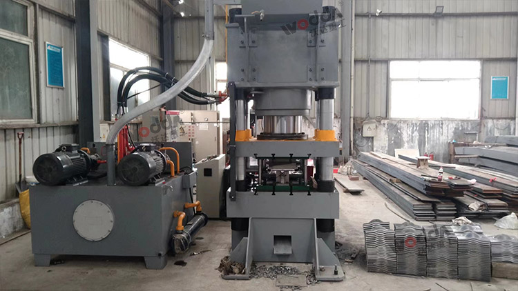 礦用錨桿托盤液壓機(jī)(三梁四柱液壓機(jī)) 礦用錨桿托盤液壓機(jī)(三梁四柱液壓機(jī))