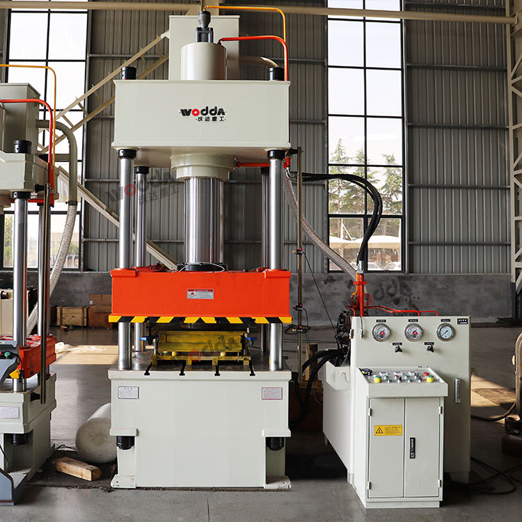 200噸不銹鋼板沖壓成型液壓機(jī) 200噸不銹鋼板沖壓成型液壓機(jī)