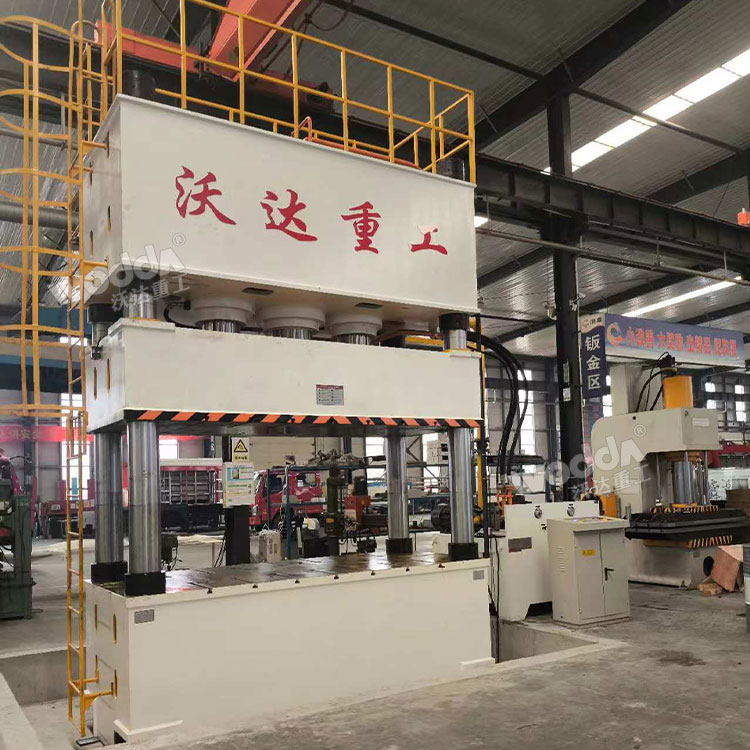 1000噸液壓機 1000噸液壓機