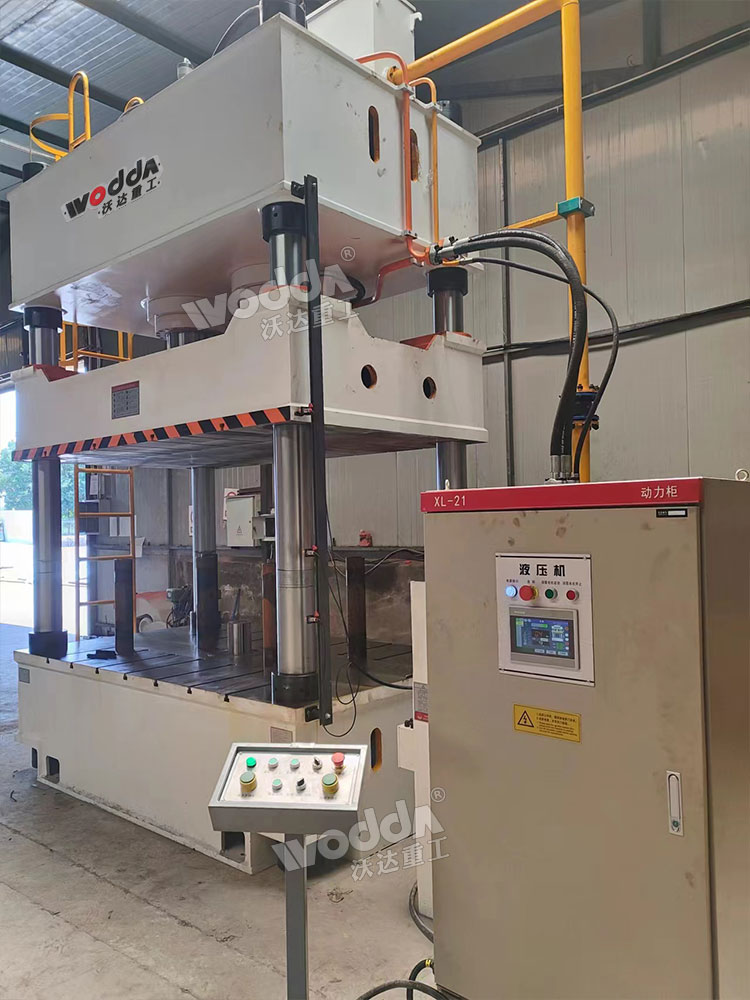 500噸伺服四柱液壓機 500噸伺服四柱液壓機