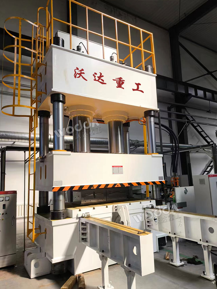 800噸伺服四柱液壓機 800噸伺服四柱液壓機