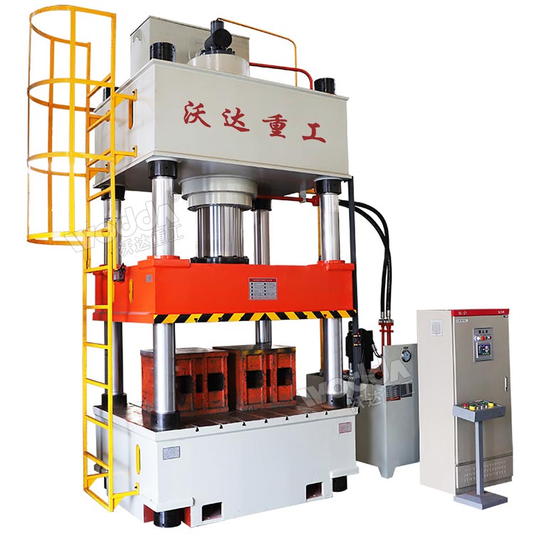 500噸三梁四柱液壓機(jī) 500噸三梁四柱液壓機(jī)