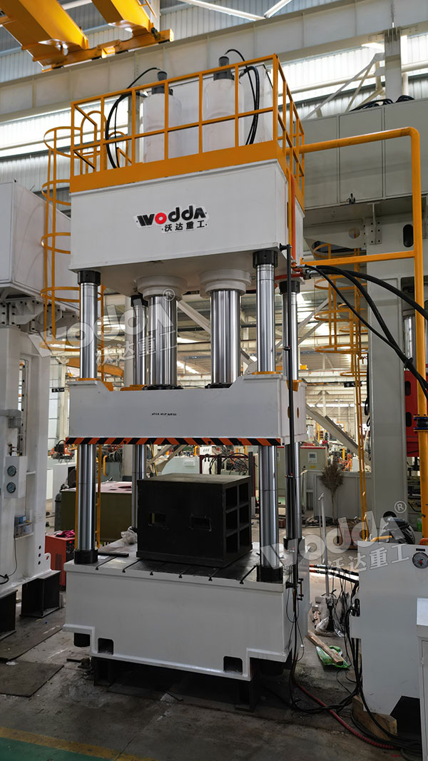 500噸三梁四柱液壓機