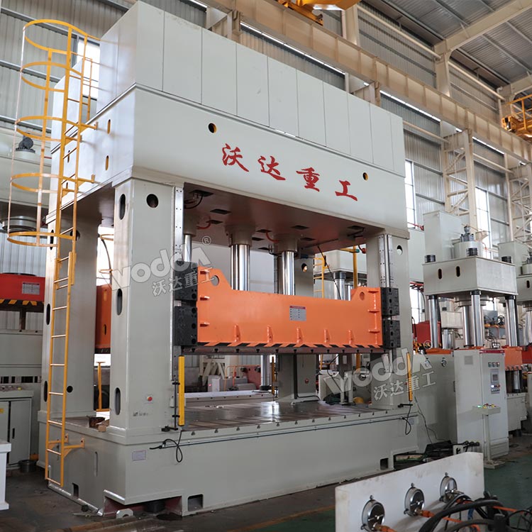 350噸框架式油壓機