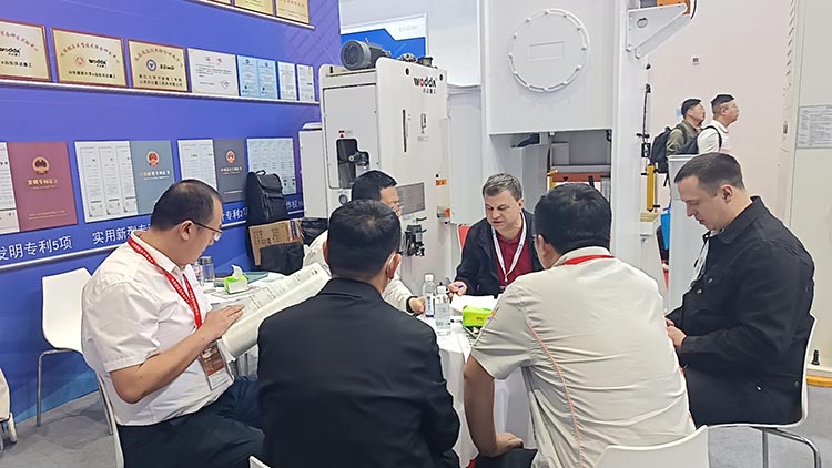 沃達重工 沃達重工