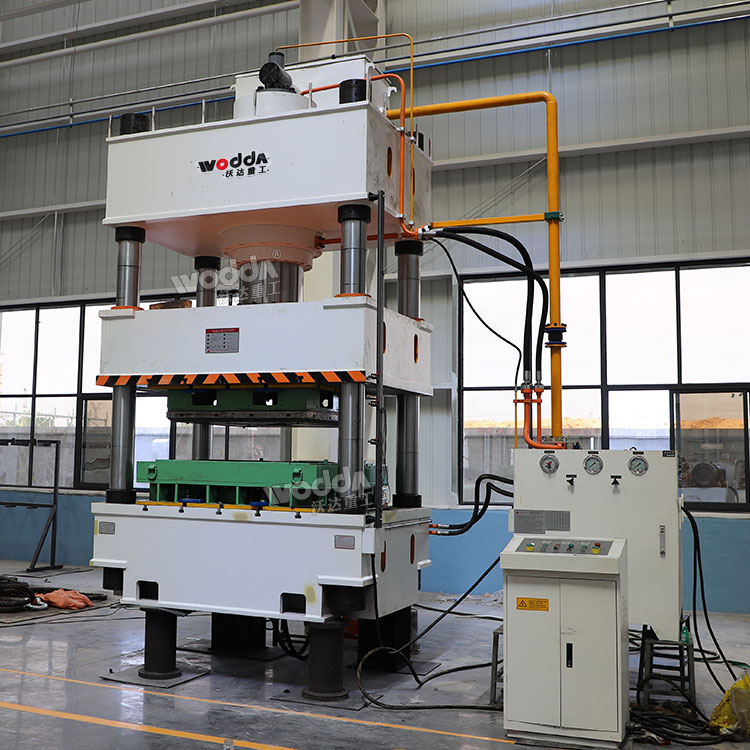 630噸四柱液壓機 630噸四柱液壓機