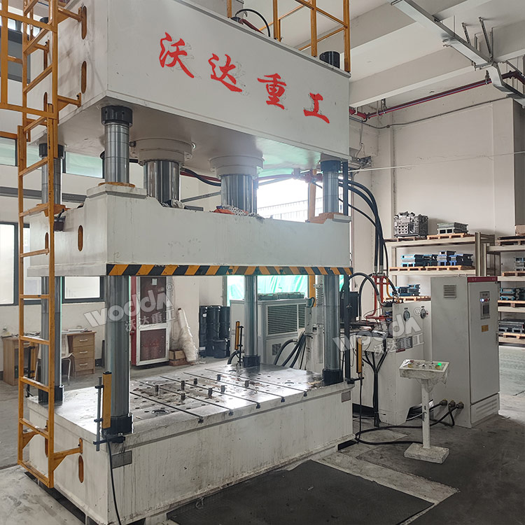 500噸四柱液壓機（液壓墊）