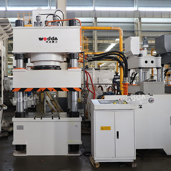 630噸四柱液壓機