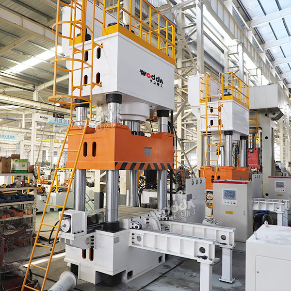 伺服1000噸四柱液壓機(jī)