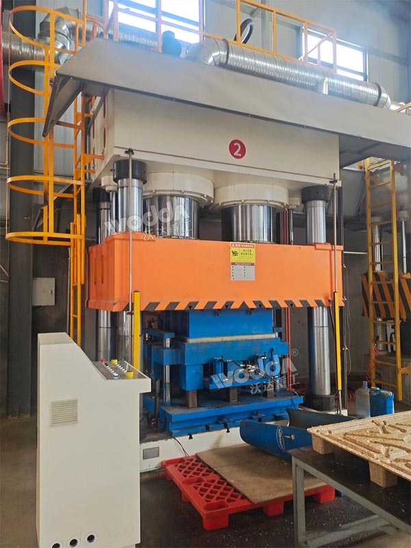 1600噸木屑托盤液壓機