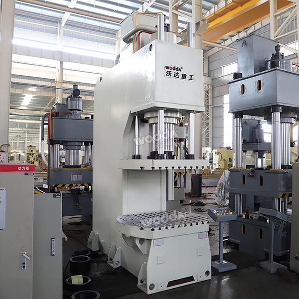 250噸單柱液壓機