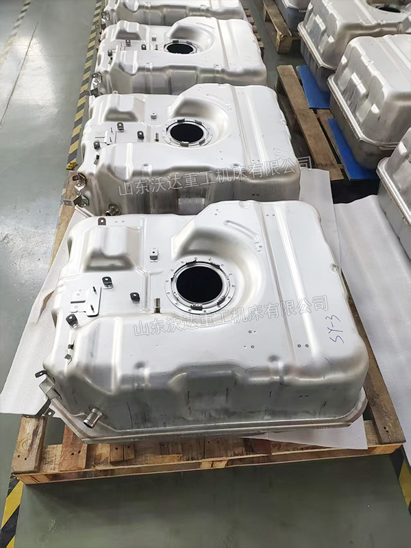 發(fā)動(dòng)機(jī)油底殼