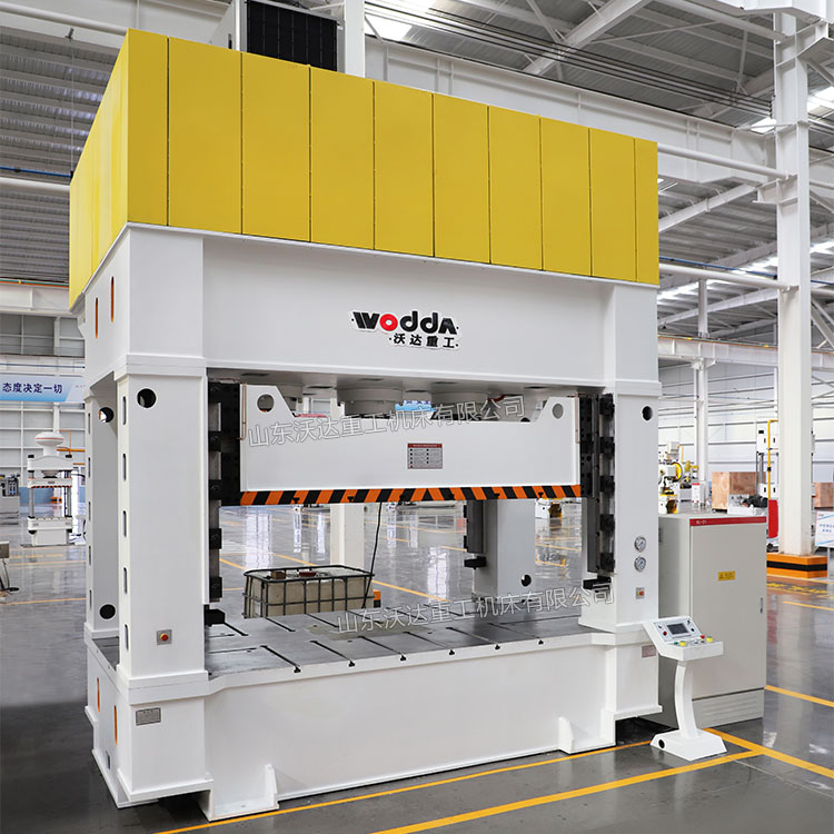 框架式液壓機(jī).jpg 框架式液壓機(jī).jpg