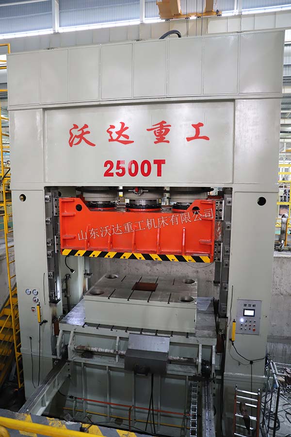 2500噸框架式液壓機 2500噸框架式液壓機