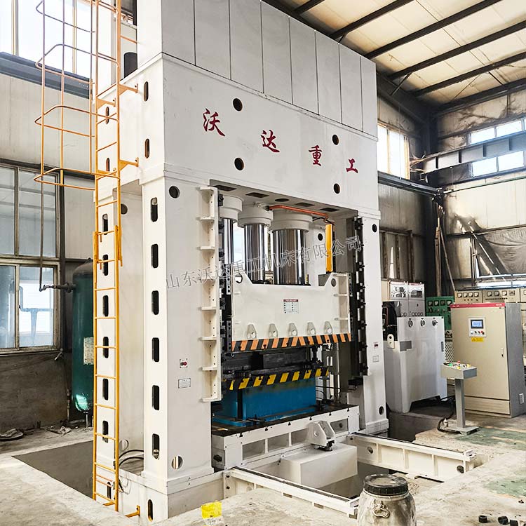 1250噸汽車配件成型液壓機(jī) 1250噸汽車配件成型液壓機(jī)