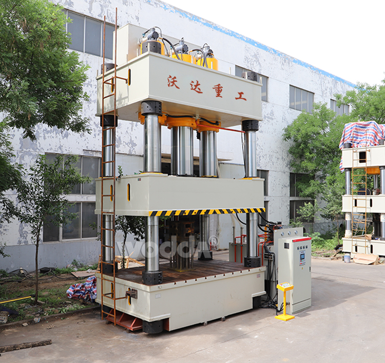 1800噸四柱液壓機(jī)