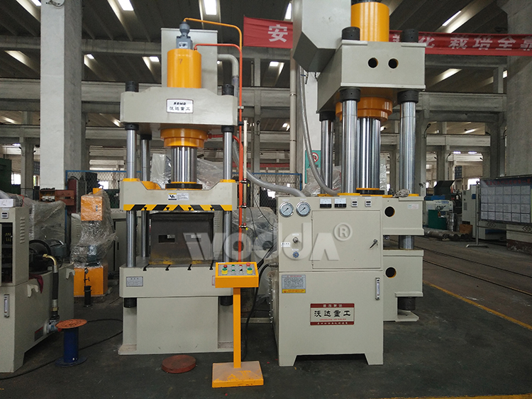 剎車(chē)片成型液壓機(jī)