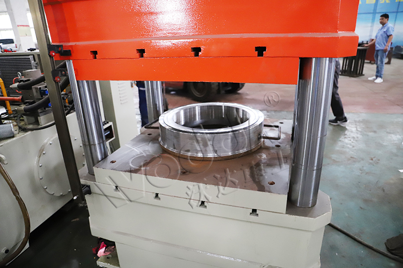 400噸柔性石墨密封圈成型液壓機(jī)生產(chǎn)廠家 400噸柔性石墨密封圈成型液壓機(jī)生產(chǎn)廠家